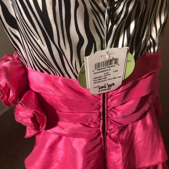 Windsor prom dress - Picture 9 of 14